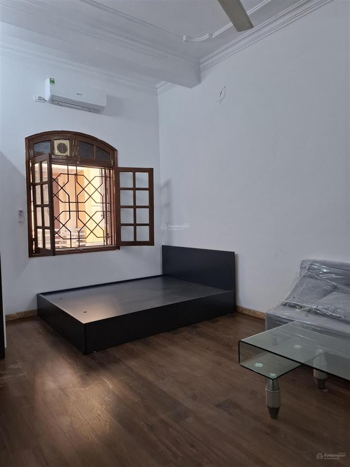 Cho thuê ccmn 1n1k tại trần duy hưngđỗ quang, trung hòa, 35m2 đủ đồ, đường ô tô tránh. giá 5tr