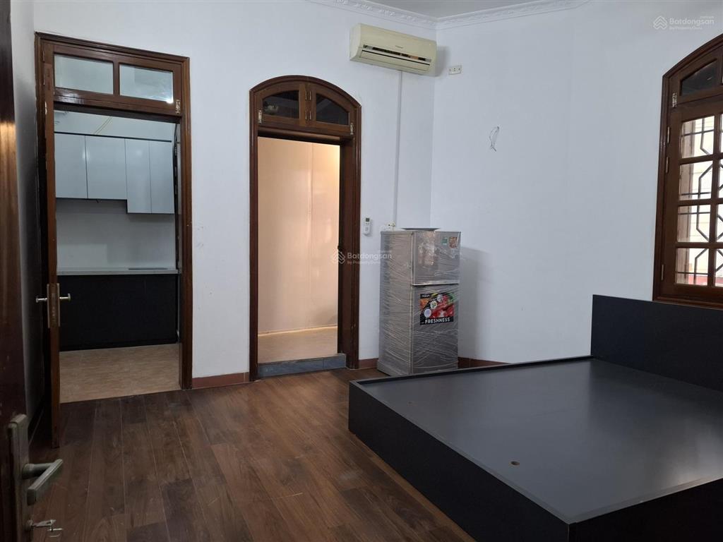 Cho thuê ccmn 1n1k tại trần duy hưngđỗ quang, trung hòa, 35m2 đủ đồ, đường ô tô tránh. giá 5tr