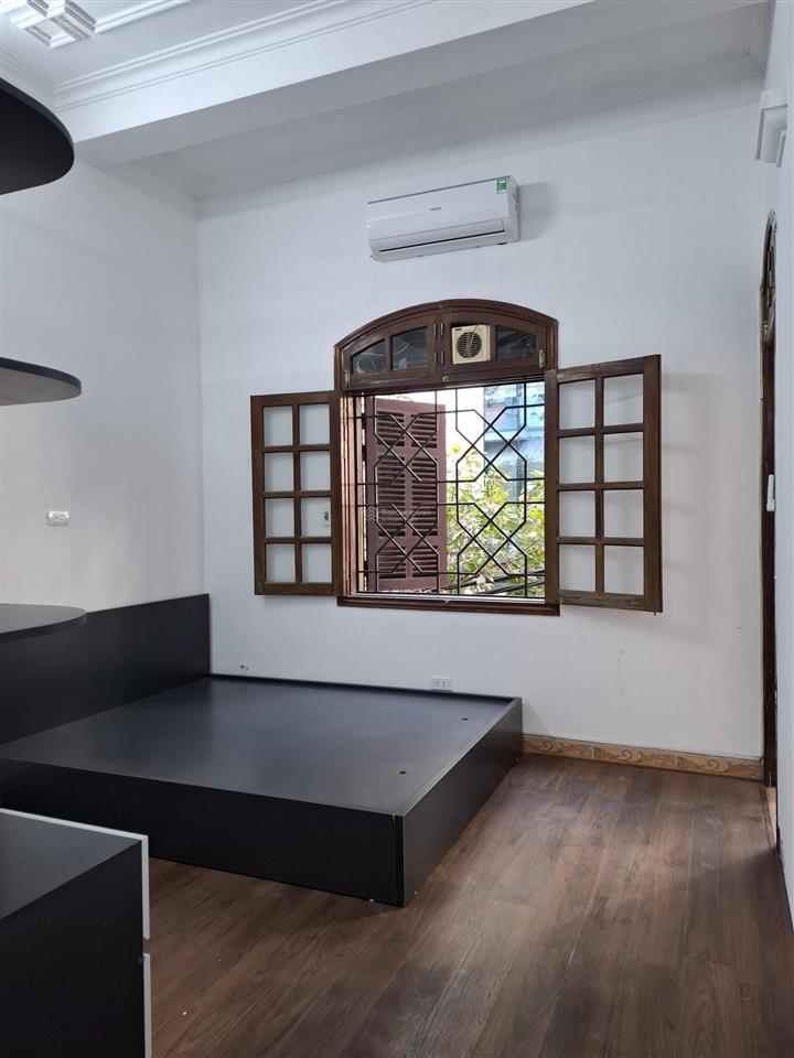 Cho thuê ccmn 1n1k tại trần duy hưngđỗ quang, trung hòa, 35m2 đủ đồ, đường ô tô tránh. giá 5tr