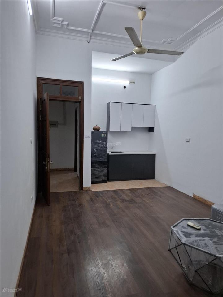 Cho thuê ccmn 1n1k tại trần duy hưngđỗ quang, trung hòa, 35m2 đủ đồ, đường ô tô tránh. giá 5tr