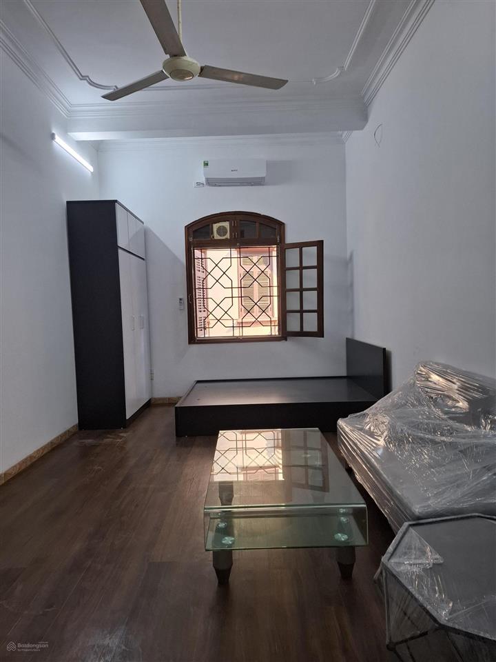 Cho thuê ccmn 1n1k tại trần duy hưngđỗ quang, trung hòa, 35m2 đủ đồ, đường ô tô tránh. giá 5tr