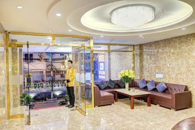 Chính chủ cho thuê lại ks mặt phố bùi thị xuân khách đông dòng tiền ổn