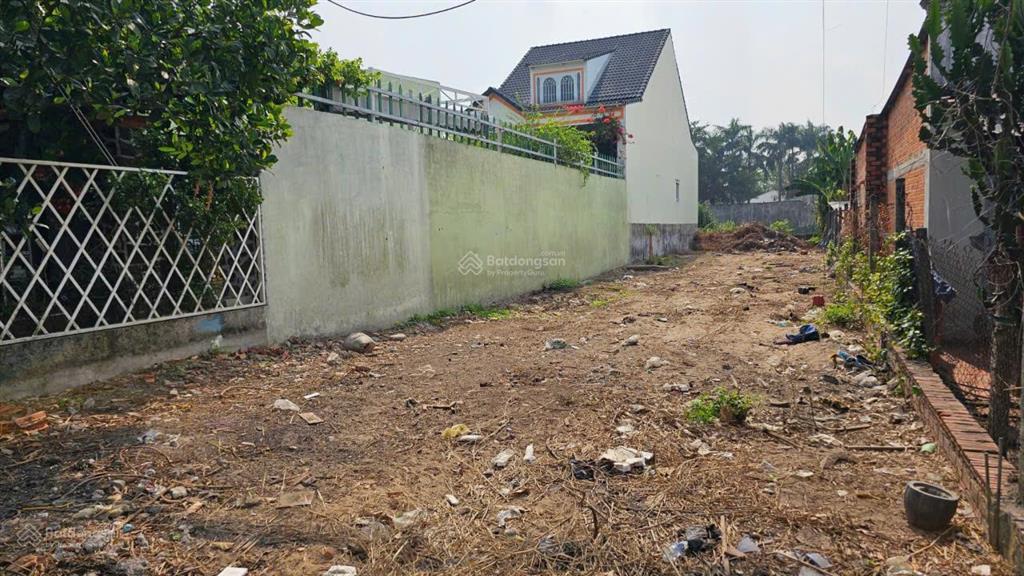 Mặt tiền suối lội 273m2. chủ gửi 1 tỷ 150, bớt lộc