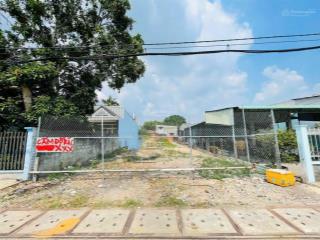 Kẹt tiền bán lô đất hơn 400m2, 600tr, có thổ cư. tỉnh lộ 8, tân thông hội