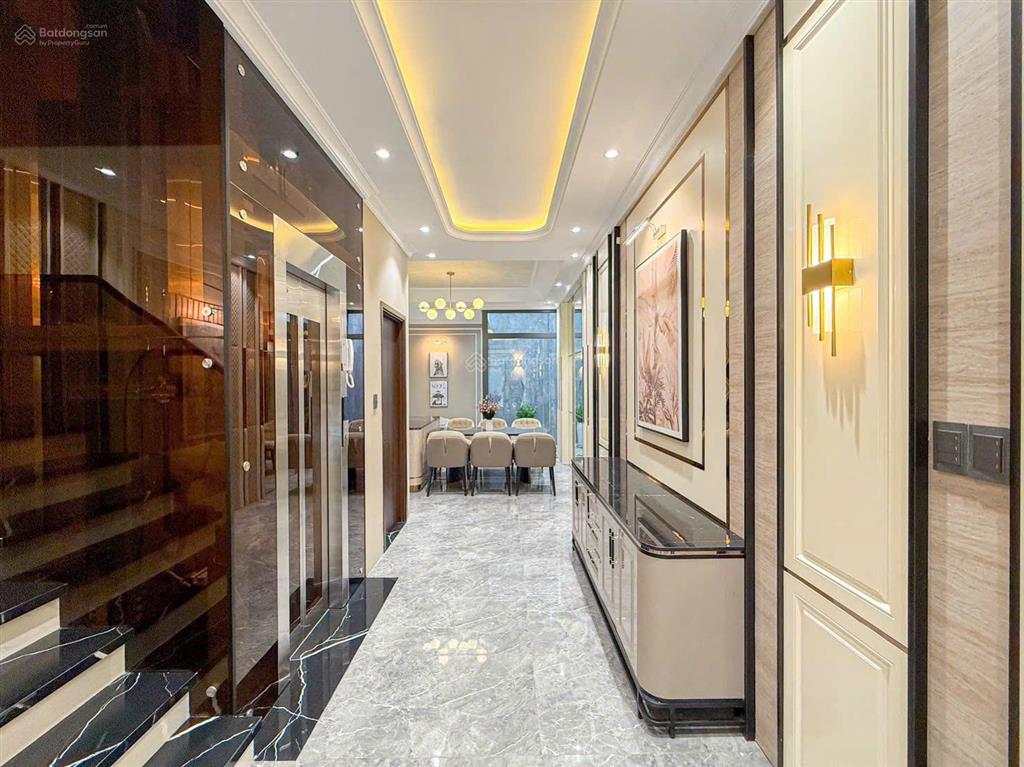 Chính chủ bán gấp lô đất nền mt đường lớn 20m, tái định cư phú mỹ q7 5x18m, giá 8 tỷ tl 0909 127 ***