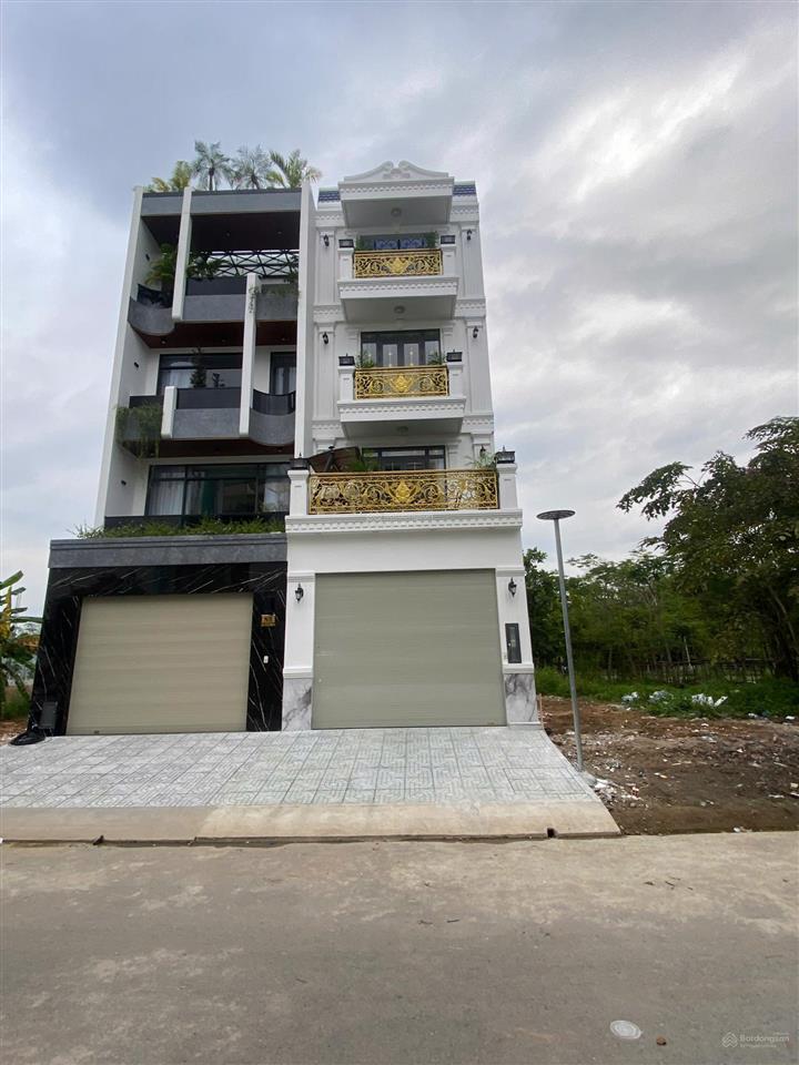 Chính chủ bán gấp lô đất nền mt đường lớn 20m, tái định cư phú mỹ q7 5x18m, giá 8 tỷ tl 0909 127 ***