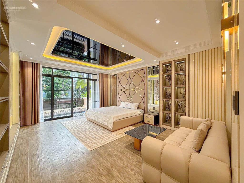 Chính chủ bán gấp lô đất nền mt đường lớn 20m, tái định cư phú mỹ q7 5x18m, giá 8 tỷ tl 0909 127 ***