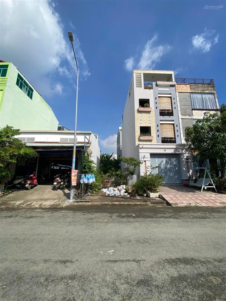 Chính chủ bán gấp lô đất nền mt đường lớn 20m, tái định cư phú mỹ q7 5x18m, giá 8 tỷ tl 0909 127 ***