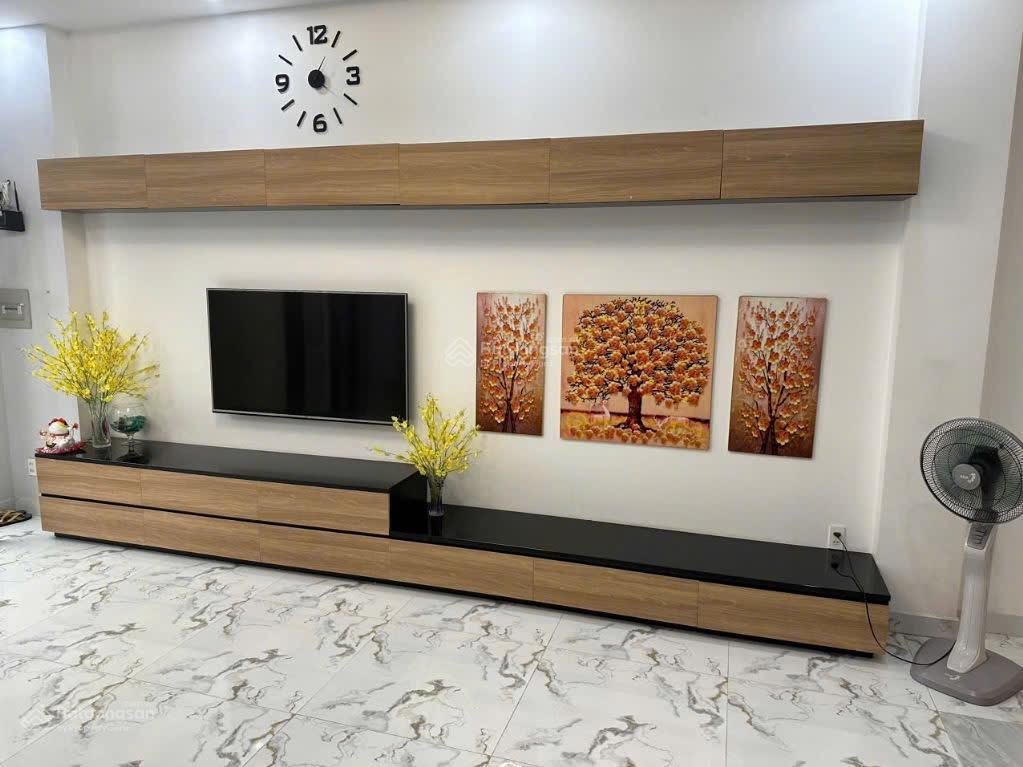 Chính chủ ngộp cần bán nhà phố kdc jamona city q7 5x17m, giá 13,9 tỷ full nội thất.  0909 127 ***