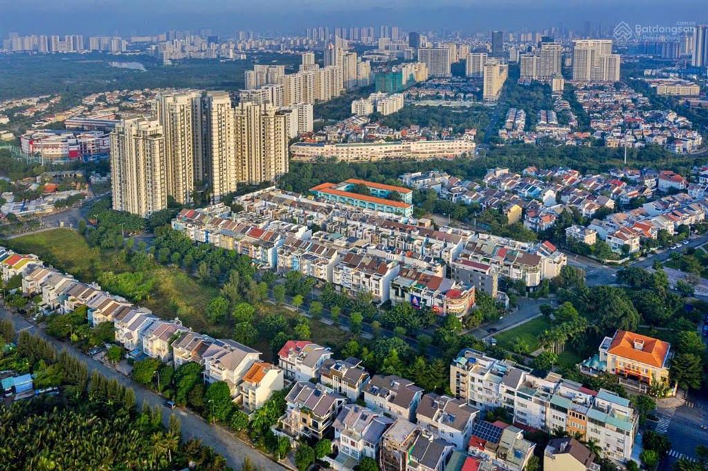 Chủ cần trả bank bán nhanh đất nhà phố 6x21m, giá 17,9 tỷ rẻ nhất kdc phú mỹ vạn phát hưng, q7