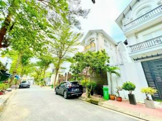 Chính chủ bán nhanh giá 22,3 tỷ nhà 5x20m, hầm 5 tầng, có thang máy, kdc kim sơn kế lotte mark, q.7