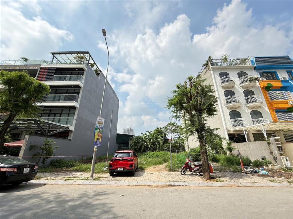 Cần bán nhanh đất 7x20m mặt tiền đường lê thị chợ  lacasa q7, tiện kinh doanh, giá tốt đt 17 tỷ