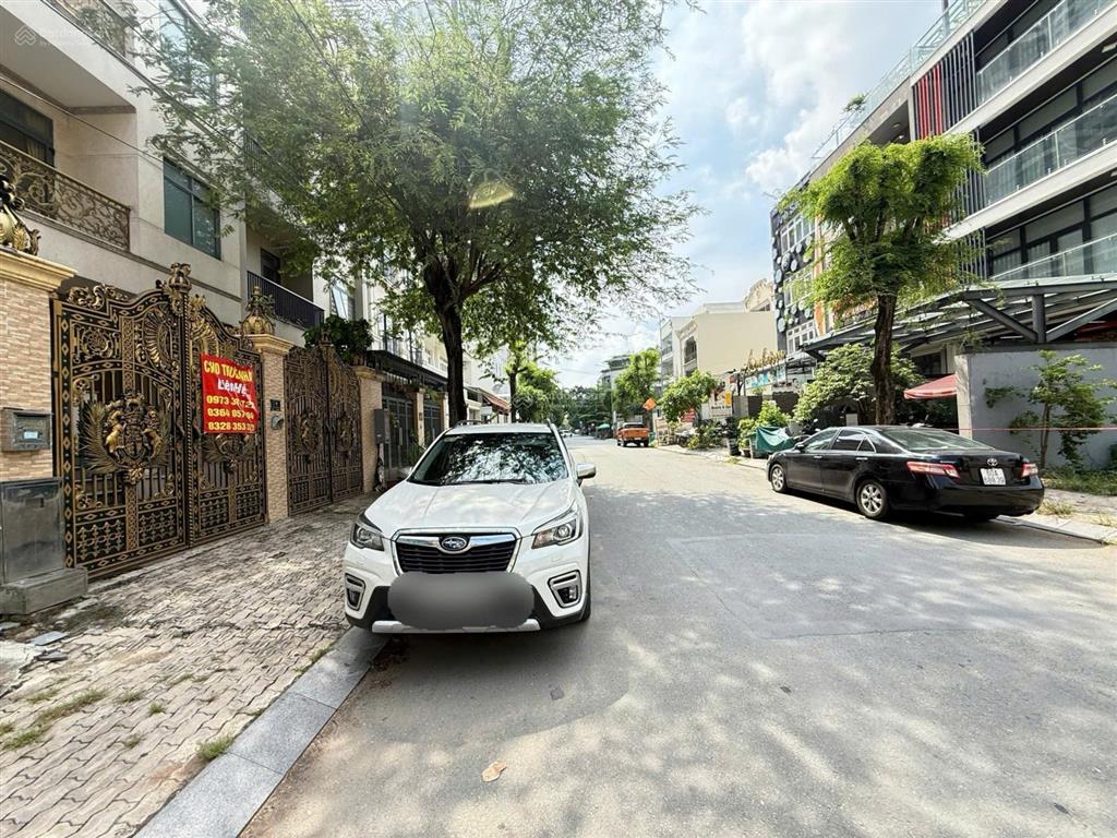 Cần bán nhanh đất 7x20m mặt tiền đường lê thị chợ  lacasa q7, tiện kinh doanh, giá tốt đt 17 tỷ