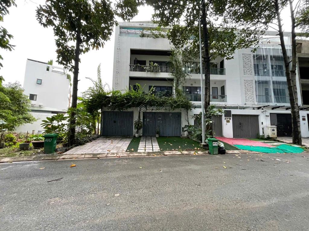 Chính chủ cần bán lô đất biệt thự 10x20m, everrich 3 liền kề pmh, quận 7, giá tôt nhất khu 28 tỷ,