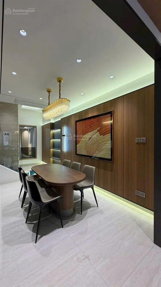 Chính chủ bán nhà đẹp hiện đại kdc nam long pt, liền kề pmh, có thang máy, giá 15 tỷ,  0909 127 ***