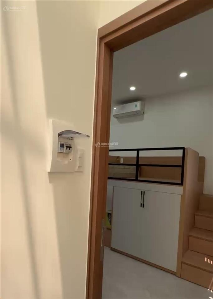 Cho thuê chdv  gần chung cư eco green, quận 7