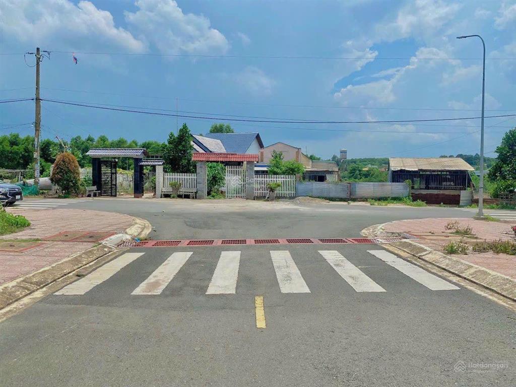 Đất cắt lỗ cách sân bay long thành 3kmdiện tích 120m2 giá 13/m2 chưa chiết khấu sổ sẵn sang tay