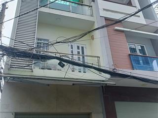 Bán nhà 2 mt hxh không vạc góc ngay lũy bán bích đường nhựa đẹp, dtcn60m2 ngang 4 có kết cấu sẵn