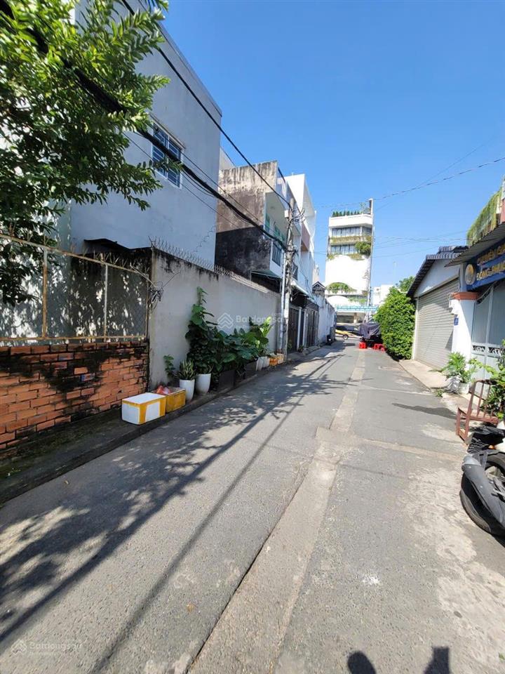 Nhà hiếm 2 mt trước sau hxh tân sơn nhì với dtcn 80m2 nhà có kết cấu 3 tầng, chưa đến 100tr/m2