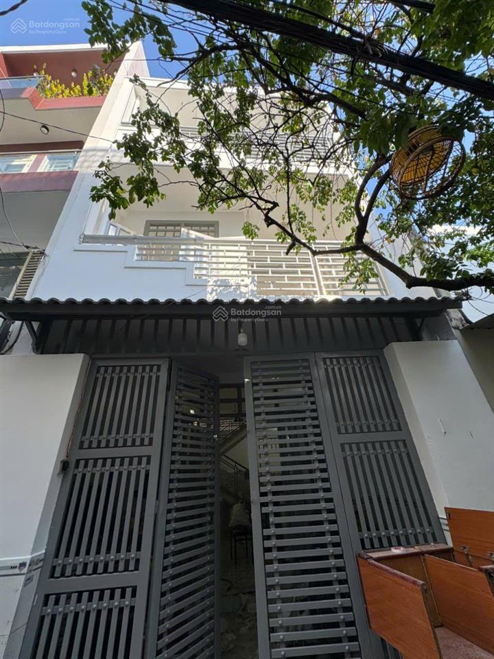 Bán nhà mới 3 tầng  ngang 5x13m nh 5,3m hxh phú thọ hòa  lũy bán bích  khu an ninh, dân trí cao