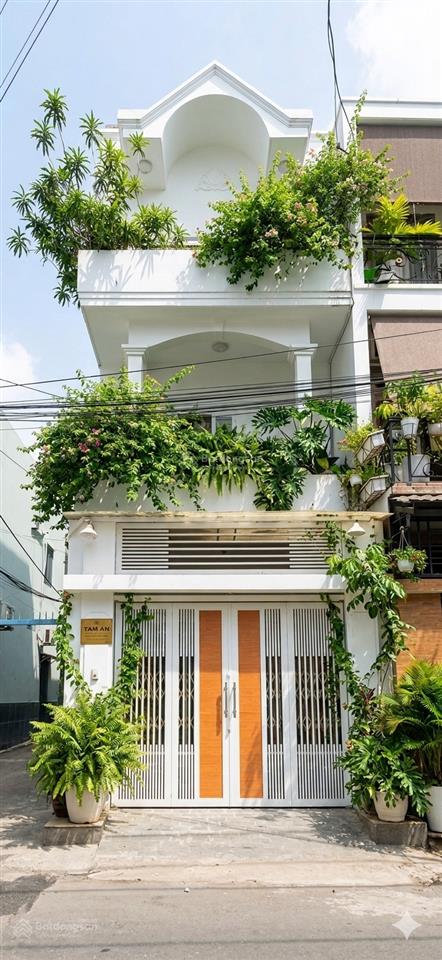 Nhà mới ngang 5m x 13m vuông vứchẻm 7m vườn lài xe hơi tranh nhauchưa qua đầu tư