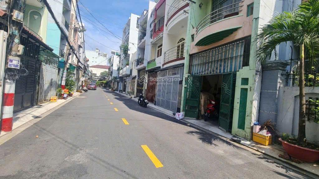 Nhà mt cách mạng  lũy bán bích giá tốt 9,6 tỷ ngang 4 x 15m, dtcn 61m2  4 tầng, dọn vào ở ngay