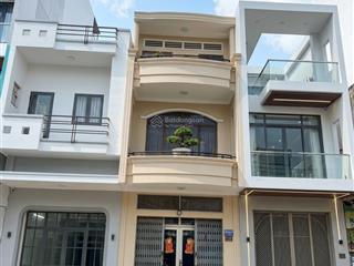 Nhà mt hiếm lê thúc hoạch  tân hương đường 30m rộng, dtsd 139m2 trệt, 2 lầu lề đường trước nhà 4m