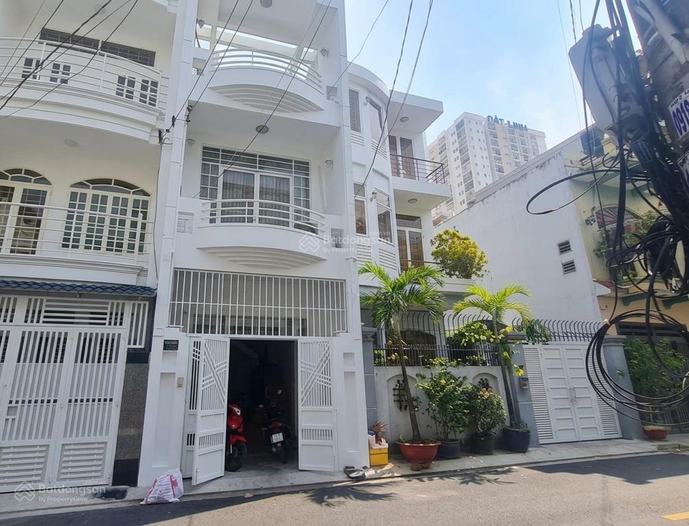 Nhà hiếm hxh đẹp nhất lũy bán bích, dân trí cao dtcn 62m2 nhà kết cấu cứng trệt, 2 lầu dt4x15,5m
