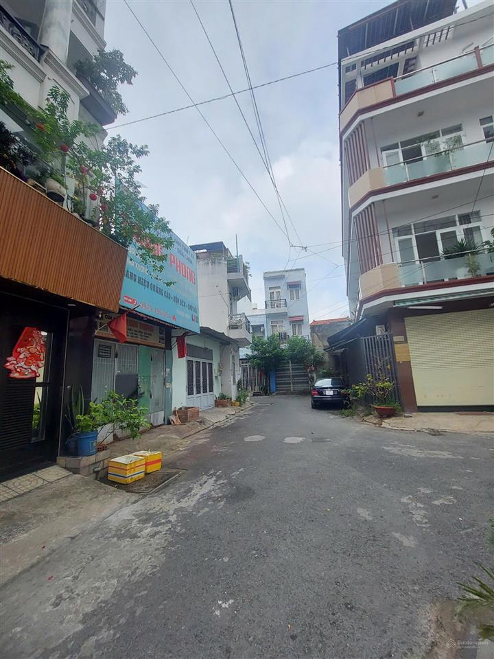 Nhà mới xây 5 tầng tặng full nội thất hxh 6m lê sát  gò dầu hướng ra chợ tân hương nhà ngang 4,5m