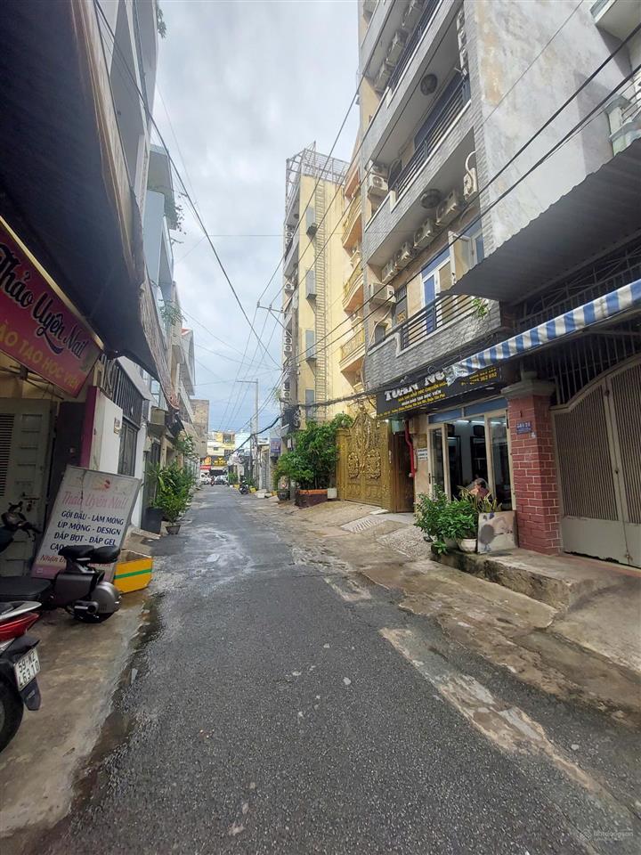 Nhà 3 tầng ngay p tân sơn nhì hxh tránh nhau ngang 4,6m vuông vức dtcn106m2 sát mặt tiền âu cơ