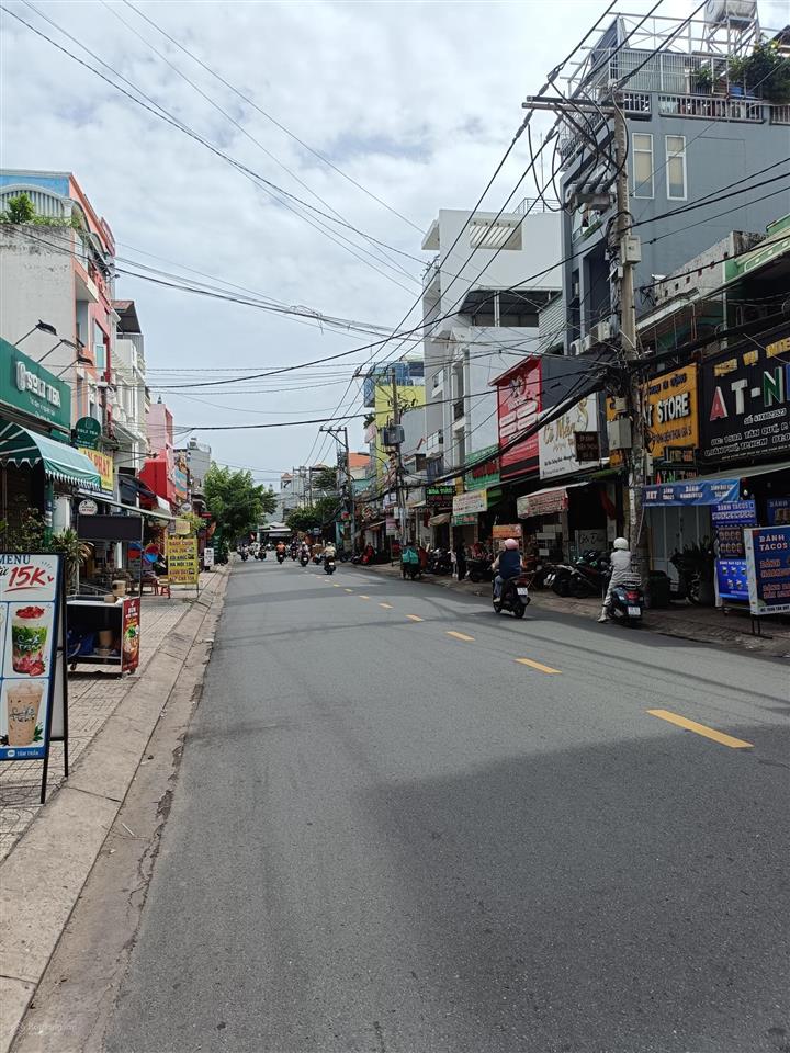 Nhà mt đường tân quý dtcn lên đến 66m2 ngang 4,4x16,5m đoạn buôn bán đông đúc, sát chợ  aeon mall