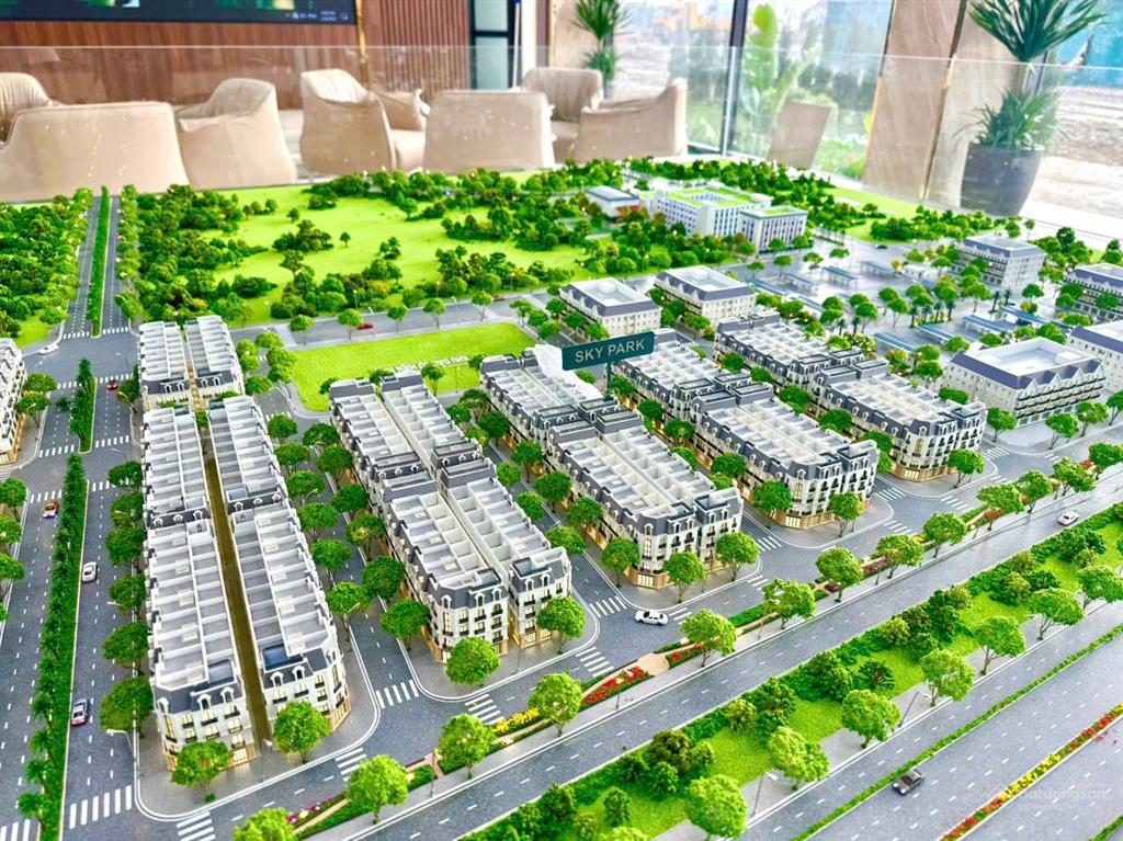 Biệt thự 216m "hai mặt tiền"  trước là sông hòn ngọc, sau là công viên hoàng huy green river