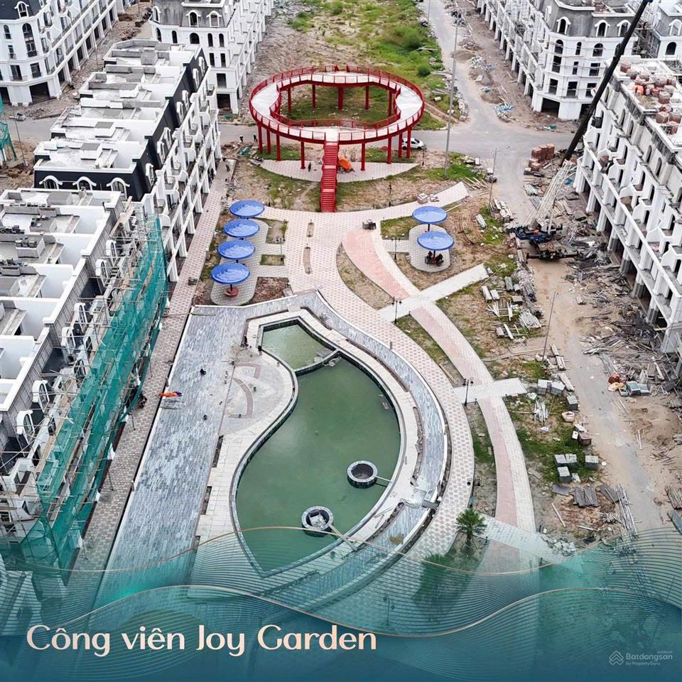 Hơn 8 tỷ, căn view công viên đẹp hh green river
