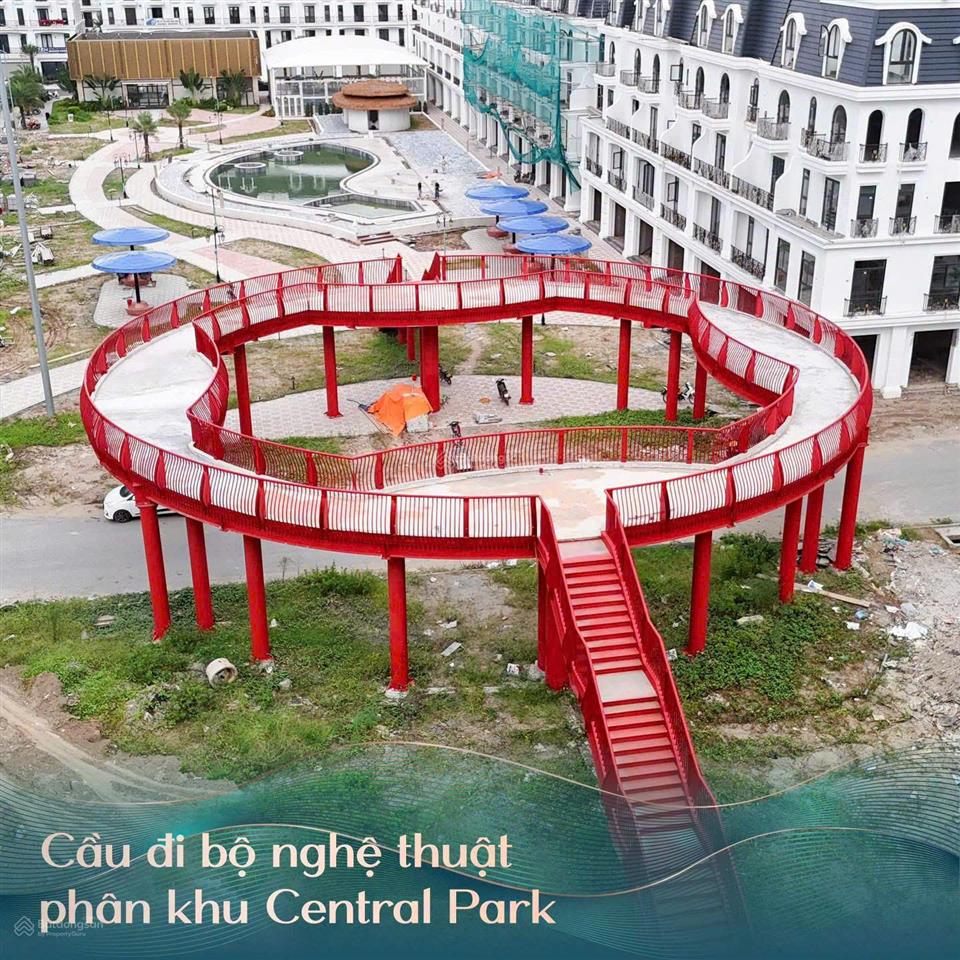 Hơn 7 tỷ, liền kề sát ngay xẻ khe của hoàng huy green river