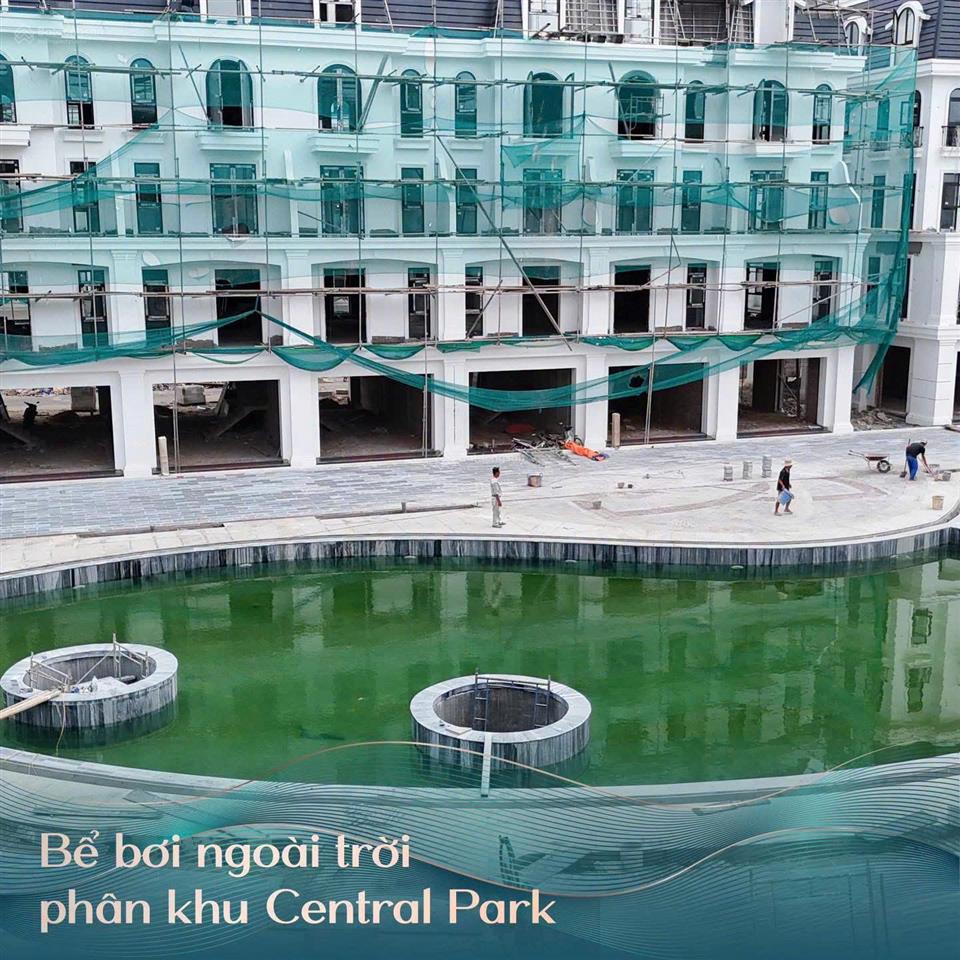 Hơn 7 tỷ, liền kề sát ngay xẻ khe của hoàng huy green river