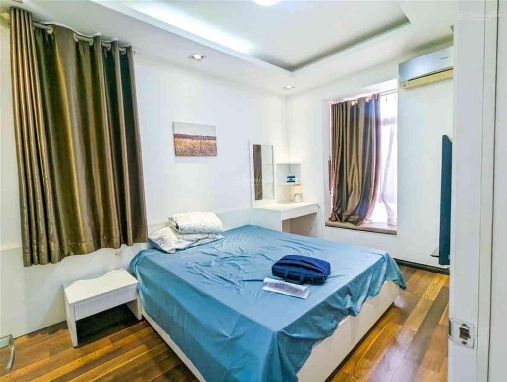 Bán căn hộ sky garden 3 phú mỹ hưng, 110m2, 5,5 tỷ, căn góc tầng 16, tặng nội thất cơ bản