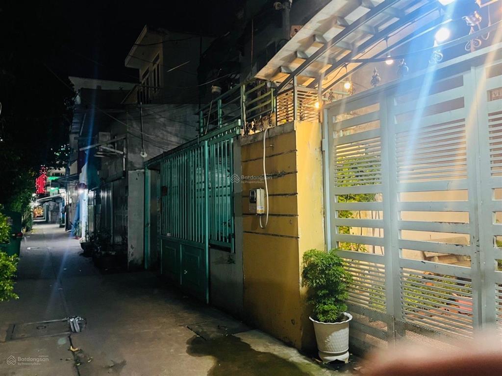 Bán nhà rợp bóng mát nguyễn thị thập q7 125\text{ m}^2 sân rộng, hẻm ô tô giá 14.15 tỷ