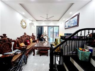 Bán nhà xuân la  tây hồ ,nhà đẹp, dân xây chắc chắn vị trí trung tâm, dân trí cao.