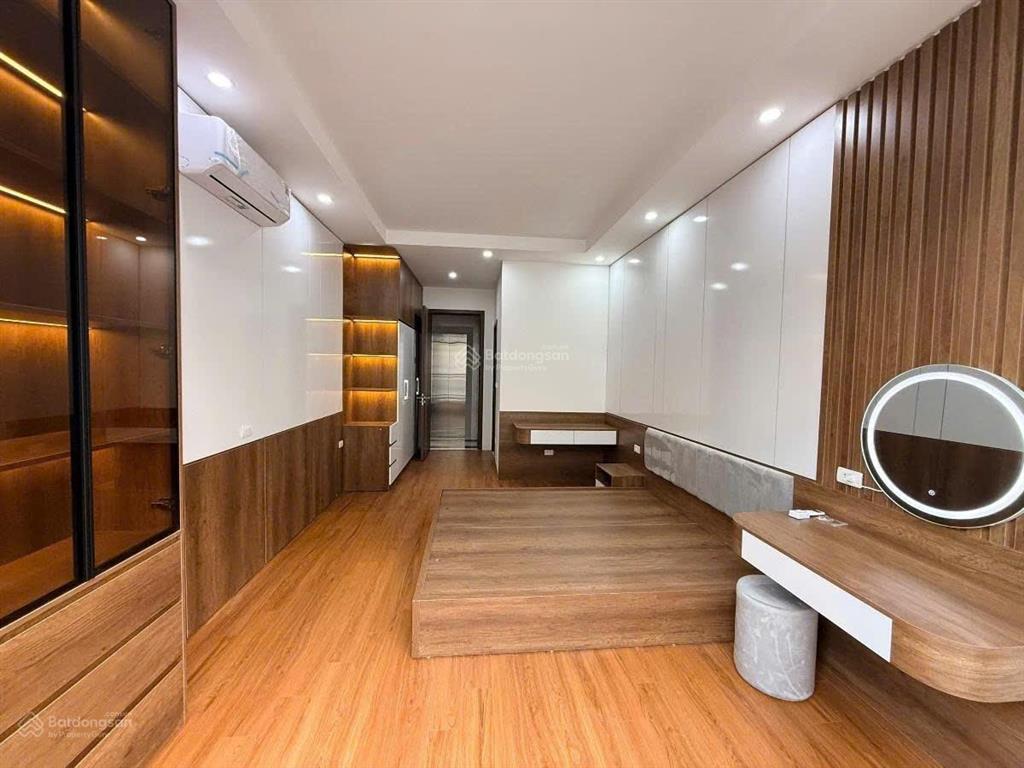 Bán đất phố kẻ vẽ  đông ngạc  42m  mt 4.5m  ô tô vào nhà  giá 8 tỷ