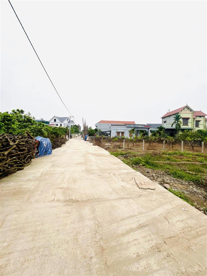 Gia đình cần bán nhanh 76m2 đất yên mỹ, cạnh sông hồng diamond city, sổ đỏ, đường đẹp, đông dân cư