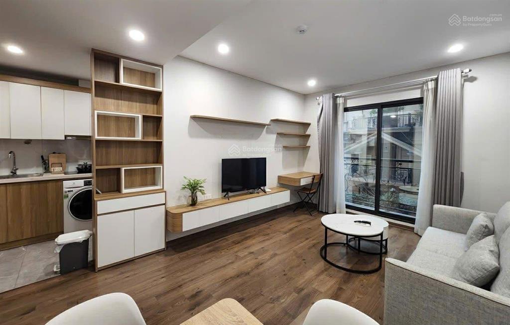 Bán tòa căn hộ dòng tiền phố linh lang ba đình 110m2 9tầng mt11m dòng tiền 2.5 tỷ/năm giá67,5tỷ