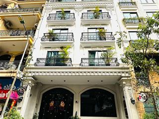 Bán tòa căn hộ dòng tiền phố linh lang ba đình 110m2 9tầng mt11m dòng tiền 2.5 tỷ/năm giá67,5tỷ