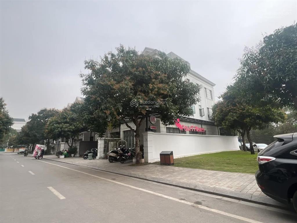 Biệt thự lô góc vinhomes riverside 180m2 mt siêu rộng 30m dòng tiền ổn định, ở sướng giá 53 tỷ