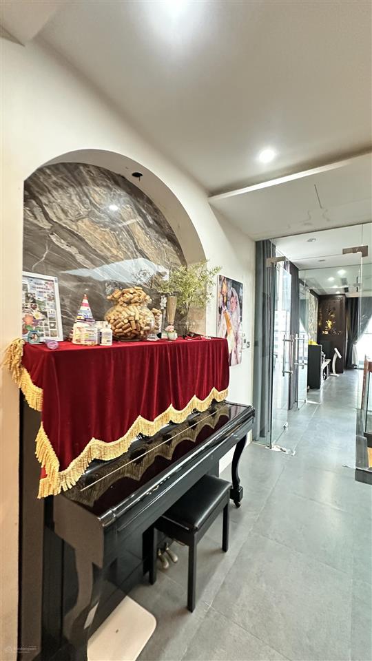 Tòa nhà 8 tầng 120m nguyễn văn cừ long biên | có hầm view hồ kd nội thất luxury 60 tỷ