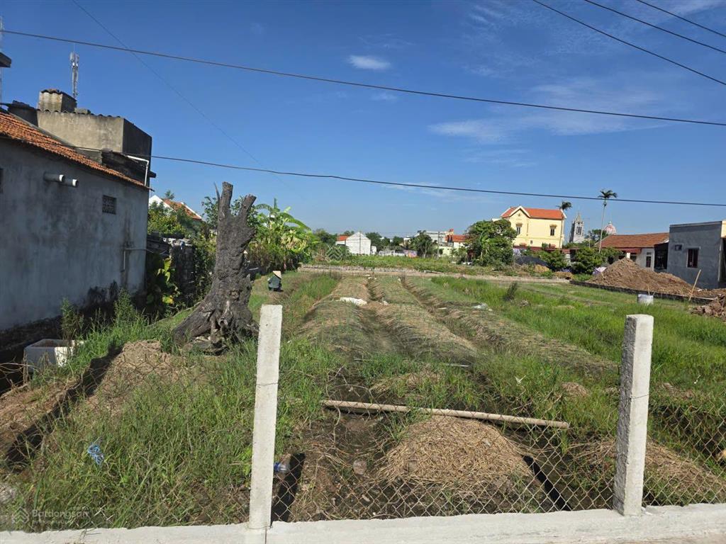 0975 897 *** bán lô đất mặt biển, mặt tiền 8m diện tích 251m2, đối diện khu homestay chỉ 3.98 tỷ