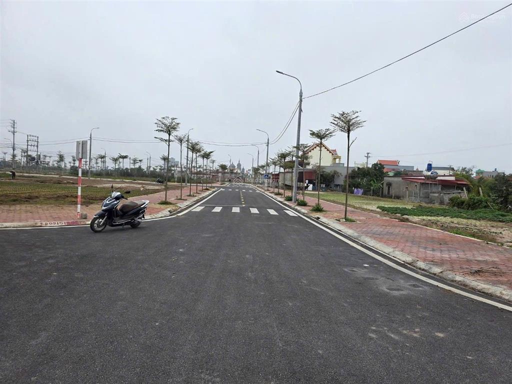 Bán đất tt thị trấn quất lâm, full thổ cư, mặt tiền 4.8m ngay sát mặt biển vốn chỉ từ 790 triệu