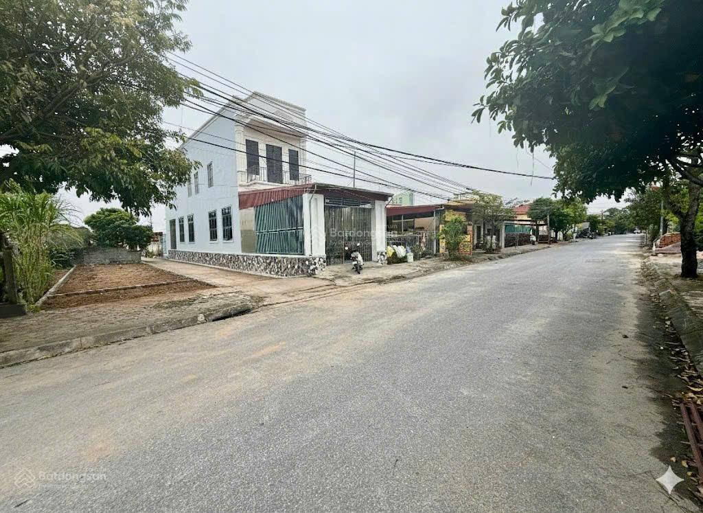 0975 897 *** bán nhanh đất trục chính kinh doanh thị trấn quất lâm, 96.8m2 vốn chỉ 1.2 tỷ sát biển