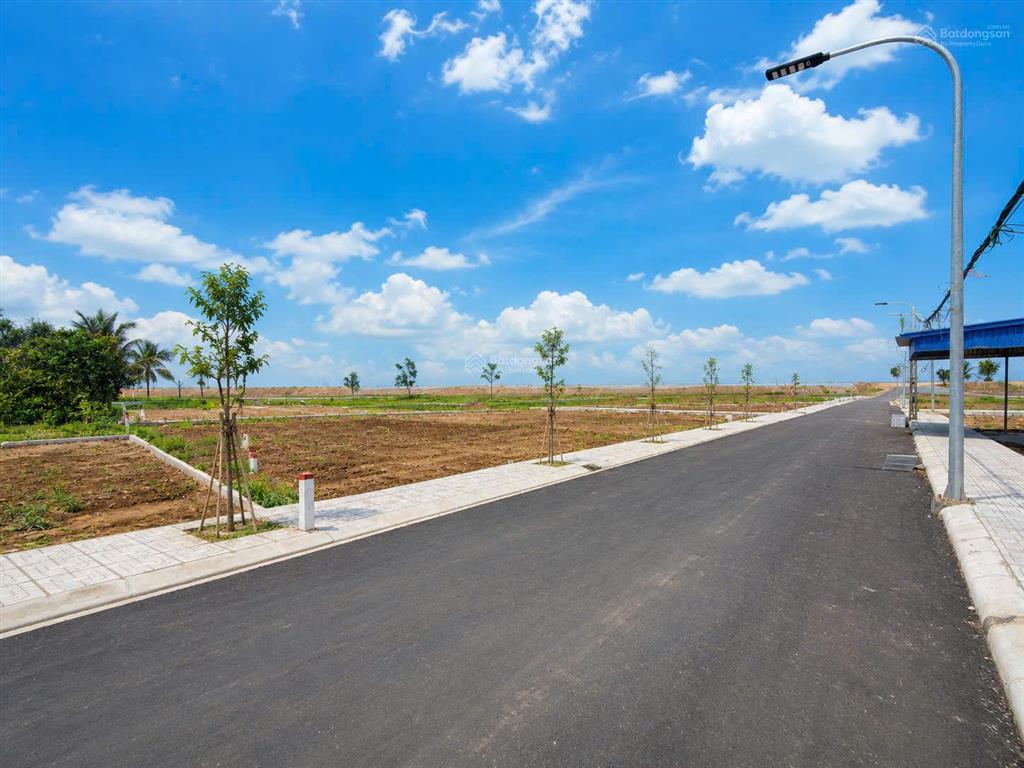 0833 938 *** bán đất trục chính mặt biển, full thổ cư, 100m² giá chỉ 1.3 tỷ, chỉ 100m lên biển