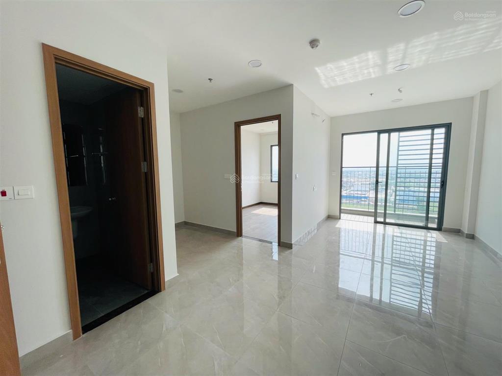 Bán gấp căn 1pn tặng full nội thất, bao hết thuế phí, sẵn hđ thuê legacy central free bơi, gym, cv