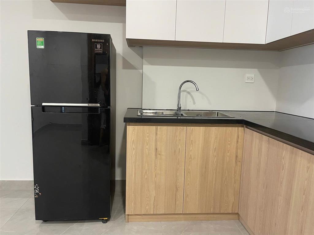 Bán gấp căn 1pn tặng full nội thất, bao hết thuế phí, sẵn hđ thuê legacy central free bơi, gym, cv